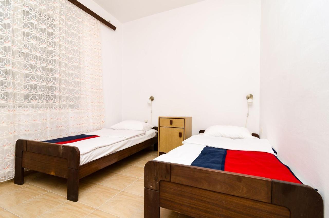 Guest House Kiko Pomena Exterior photo