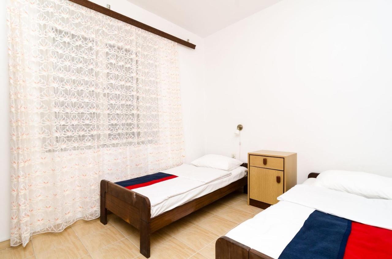 Guest House Kiko Pomena Exterior photo